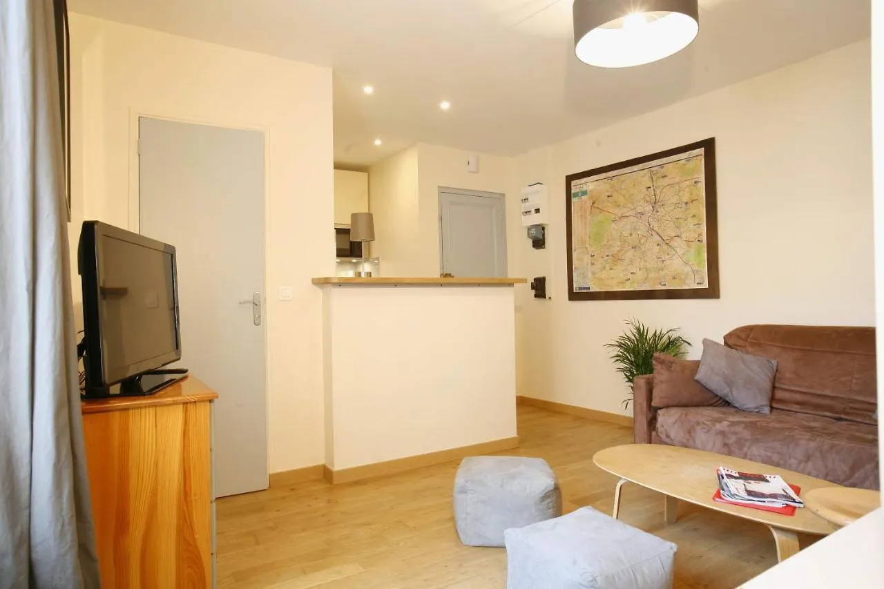 Apartment Charmante Sante